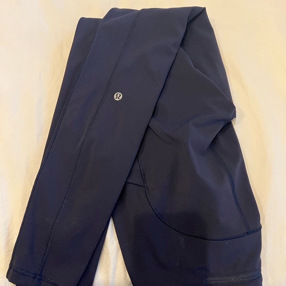 Lululemon Leggings. 28 in. Size 4. Navy blue.
